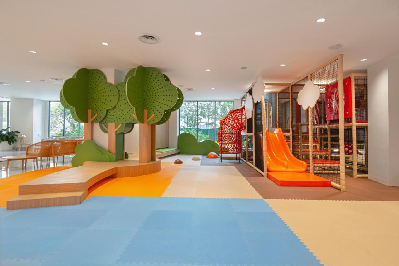 Furama Riverfront Hotel 4*