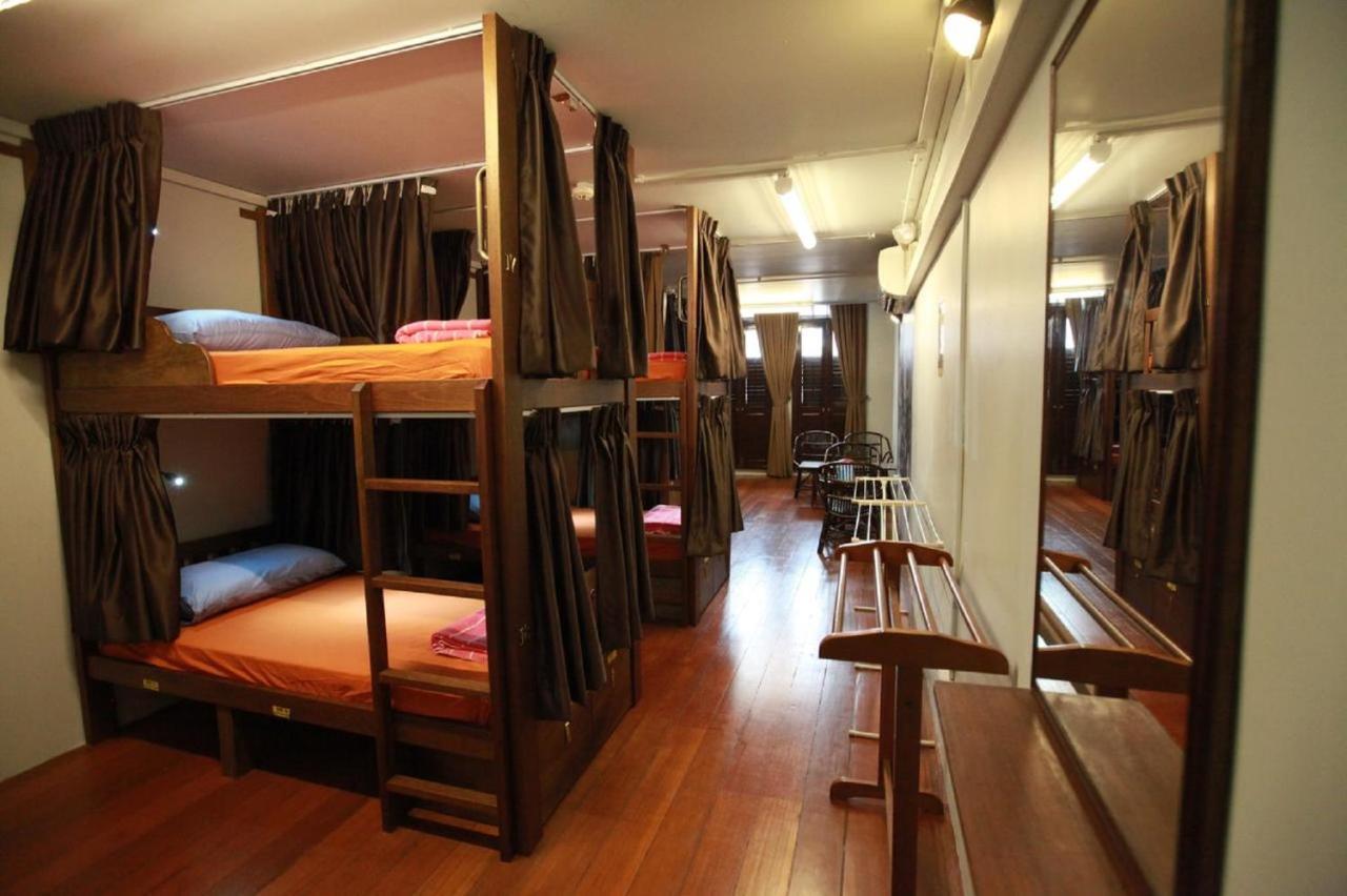 K Space 569 Hostel Singapore