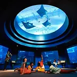 Resorts World Sentosa - Festive Hotel
