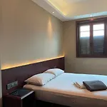 Am Hotel