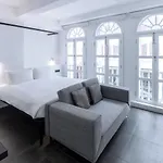Hotel Mono
