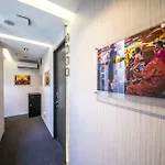 Cube Boutique Capsule Hotel