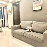 Centrally-Located Cozy Apt Near 3 Mrt Lines