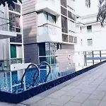 Centrally-Located Cozy Apt Near 3 Mrt Lines