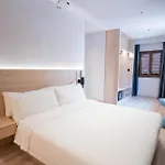 Rest Bugis Hotel