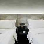 Bliss Hotel Singapore