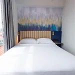 Ibis Budget Singapore Gold