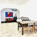Convenient Rare House In Central City