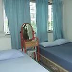 Hawaii Hostel
