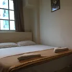 Happy Hotel