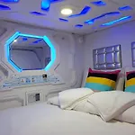 Galaxy Pods @ Chinatown