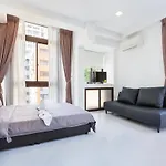 Studio Apartment At Orchard Road Shopping Area