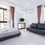 Studio Apartment At Orchard Road Shopping Area