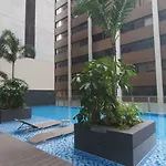 Luxury 2Br Business Executive
