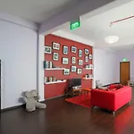 Gusti Bed & Breakfast Singapore