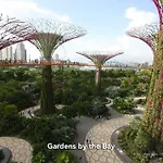 Gusti Bed & Breakfast Singapore