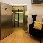 Adler Hostel (Adults Only)