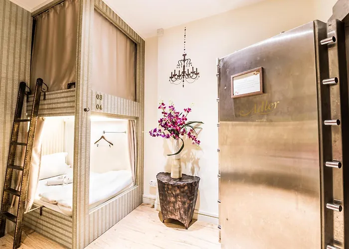 Adler Hostel (Adults Only)