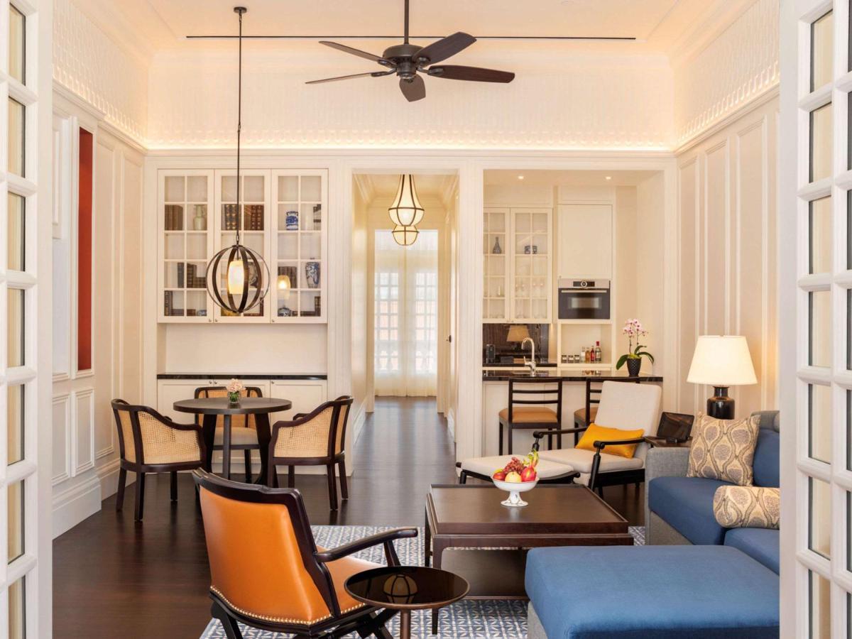 Raffles Hotel 5*
