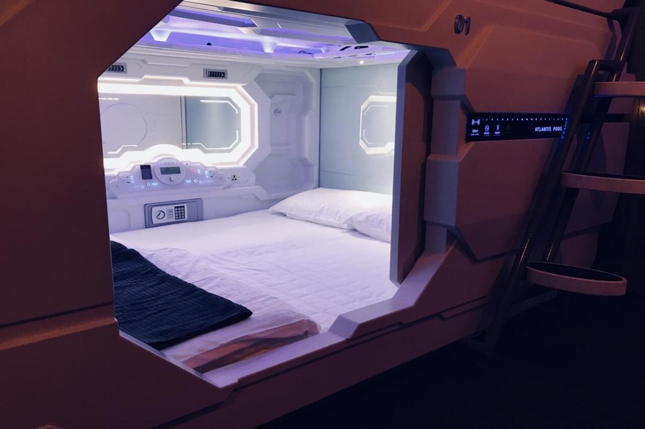 Capsule hotel Atlantis Pods @ Chinatown 2*