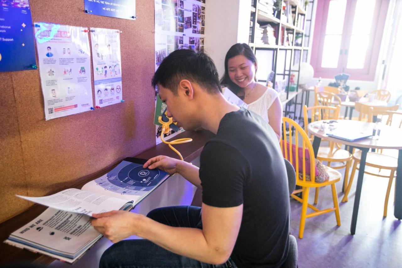 Capsule hotel Draper Startup House For Entrepreneurs