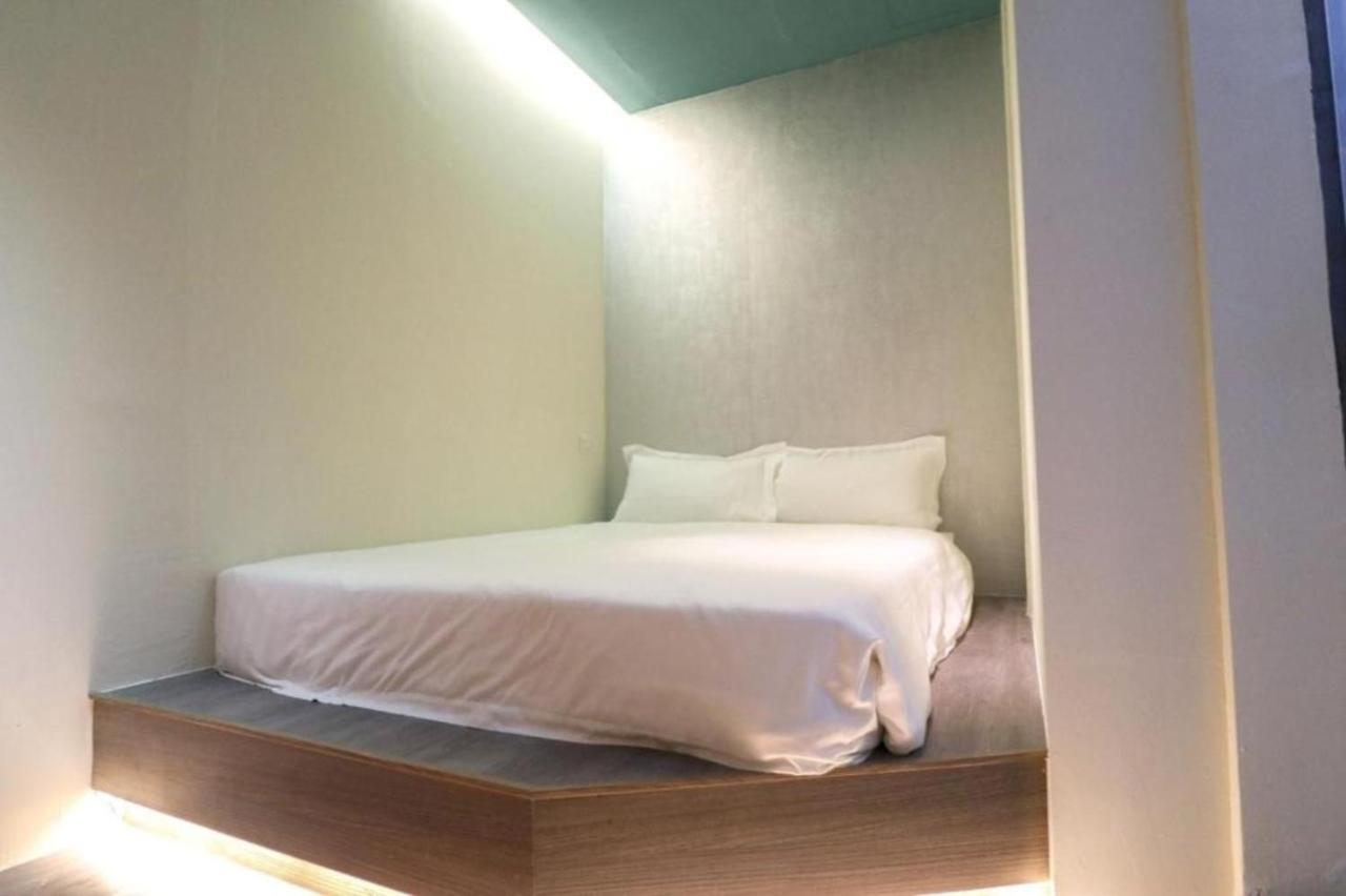 1887 The New Opera House Hotel 3*
