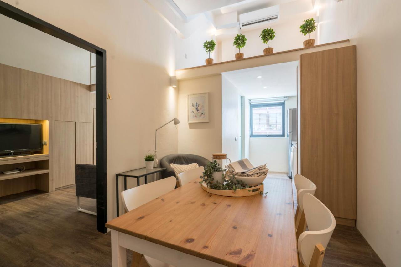 South Buona Vista Studio Suites A * Singapore