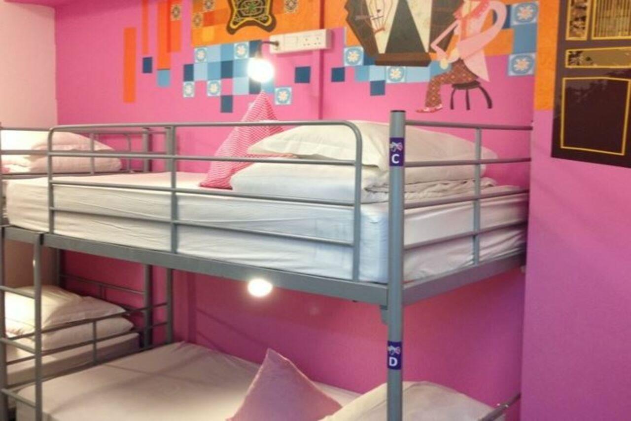 Five Stones Hostel *