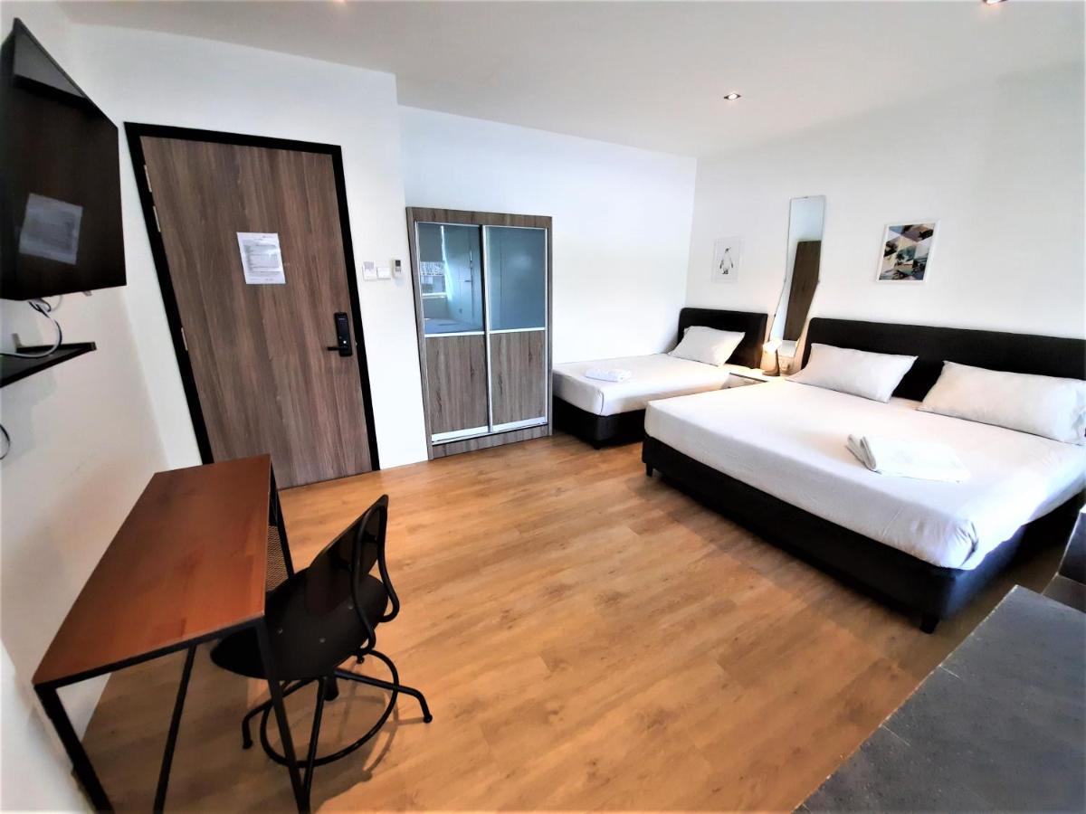 Apartemen International Service At Raeburn Park