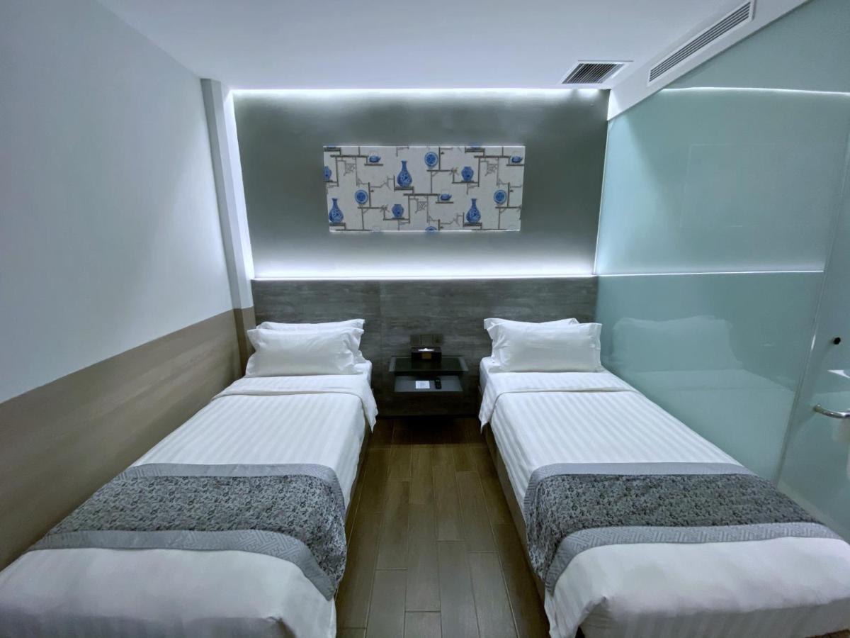 Hotel Bliss