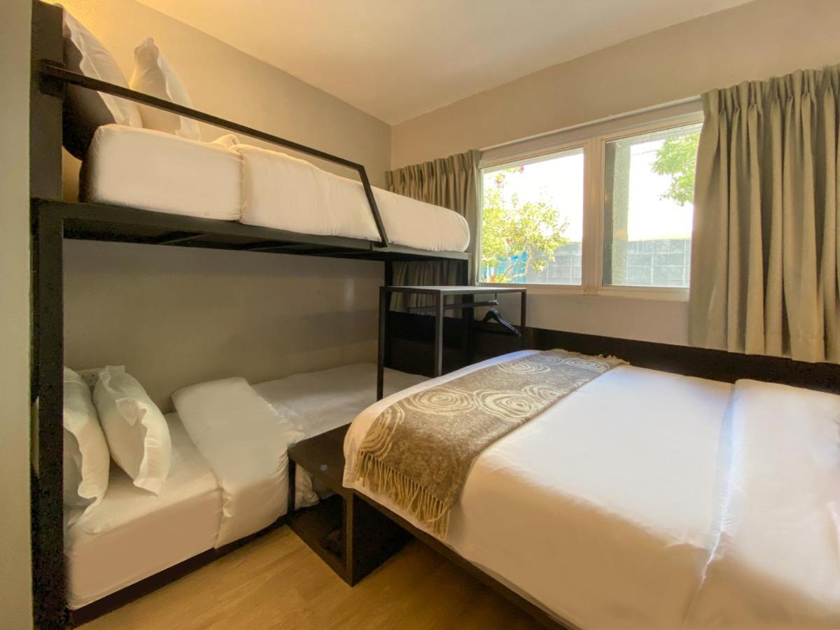 St Signature Bugis Beach, Short Overnight, 12 Hours, Check In 7pm Or 9pm Hotel Singapore
