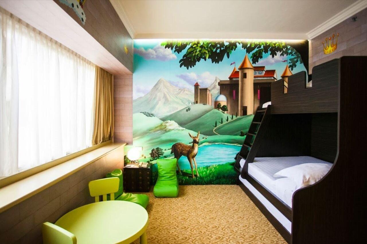 Furama Riverfront Hotel 4*