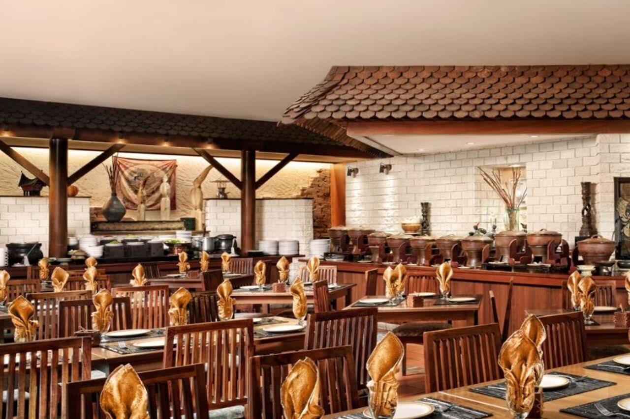 Hotel Furama Riverfront 4*