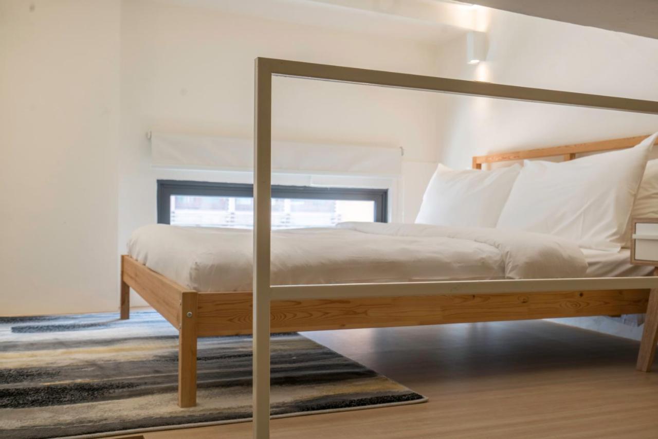 South Buona Vista Loft Studio Suites Serviced Hostel