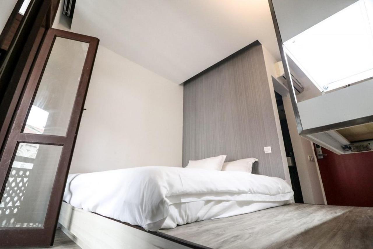 Calmo Chinatown Hotel Singapore