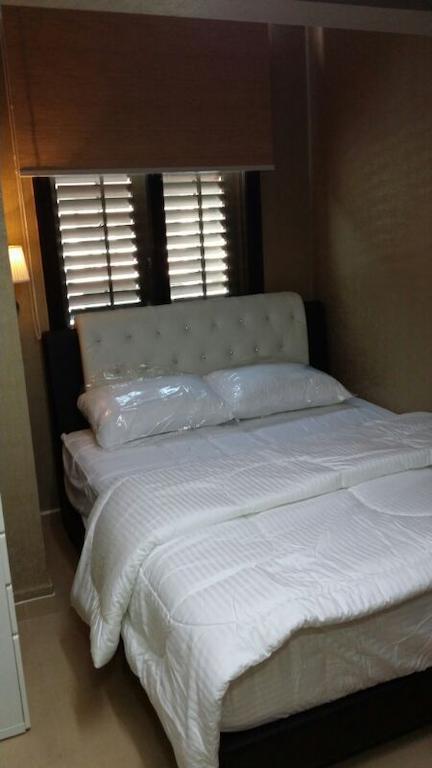 D & E Pte Ltd Hotel