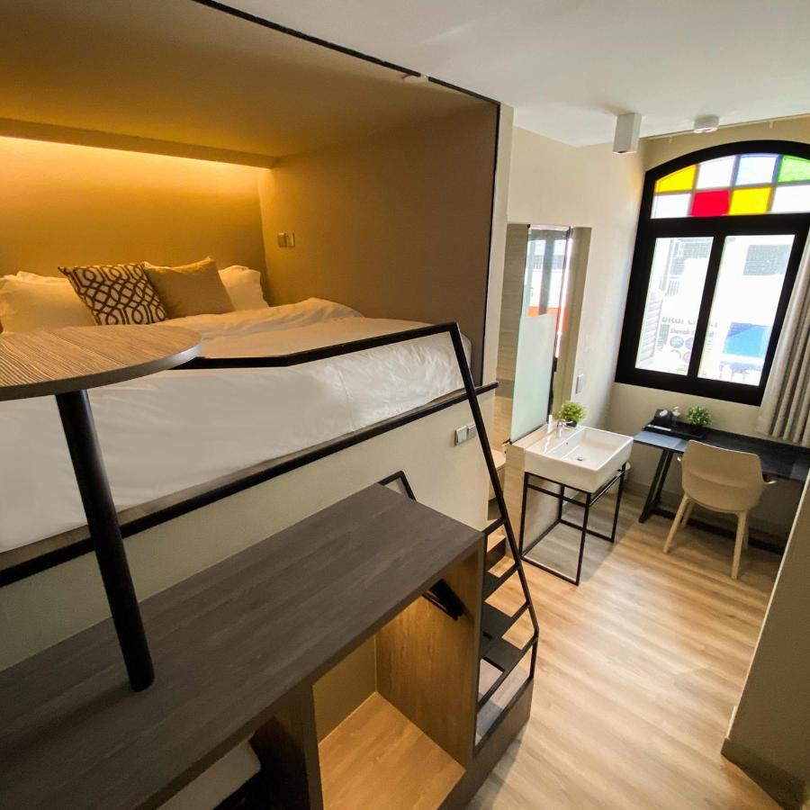 St Signature Jalan Besar 3* Singapore