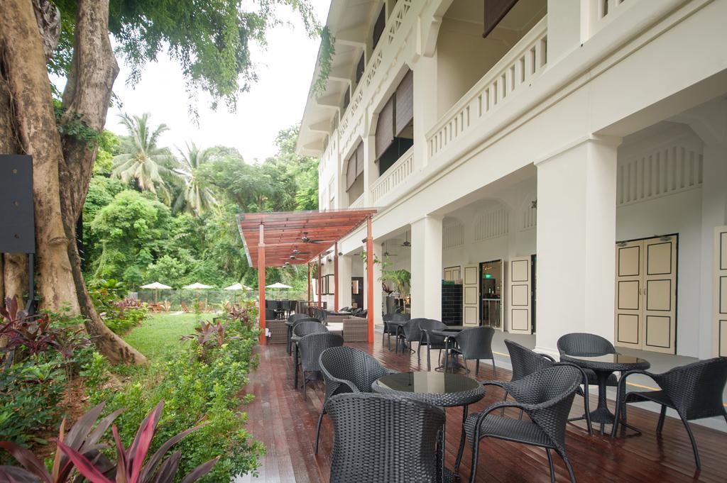 Raintr33 Hotel Singapore
