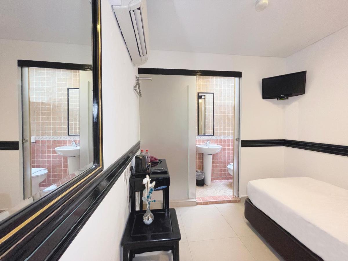 Hotel The Snooze Marine Parade Singapore
