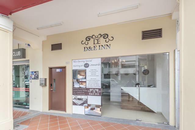 D & E Pte Ltd Hotel *