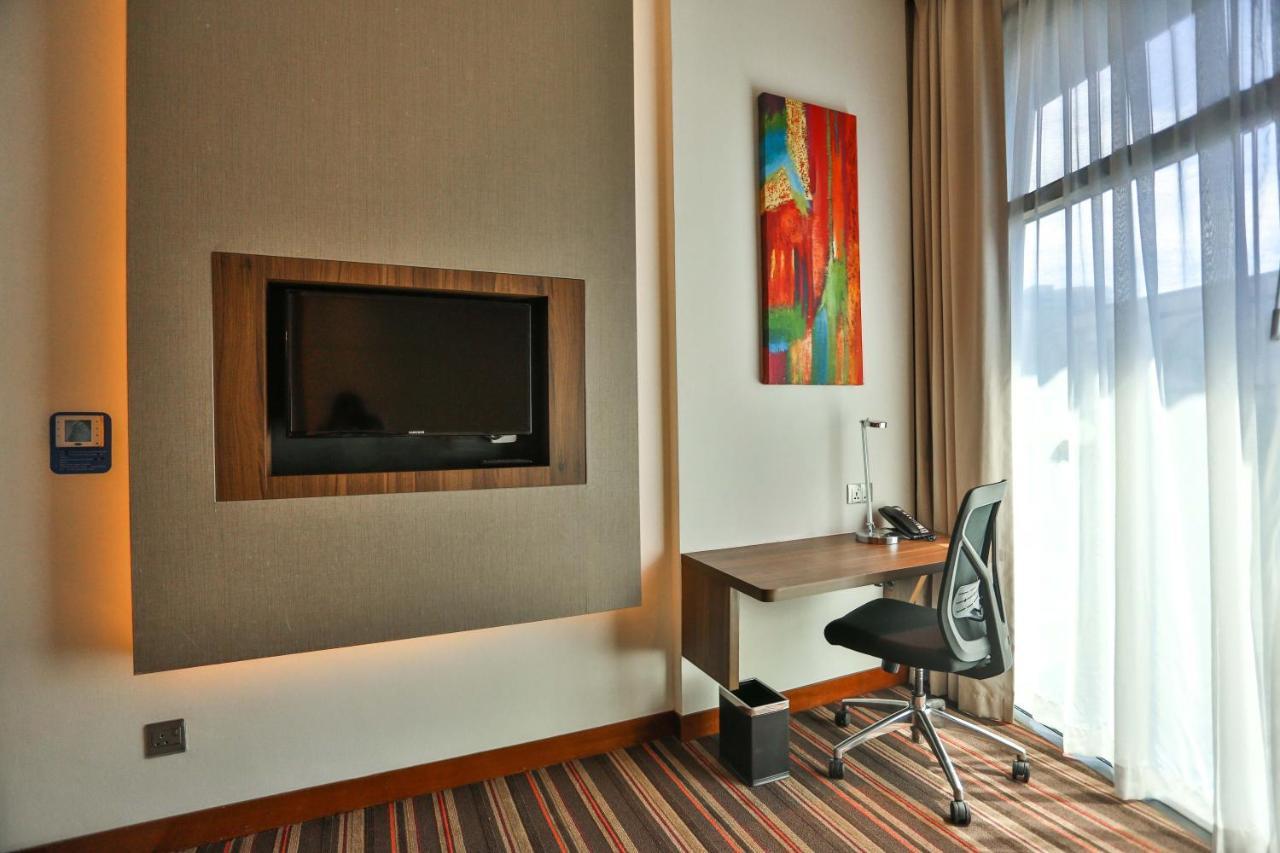 Express Clarke Quay By Ihg Hotel 4*