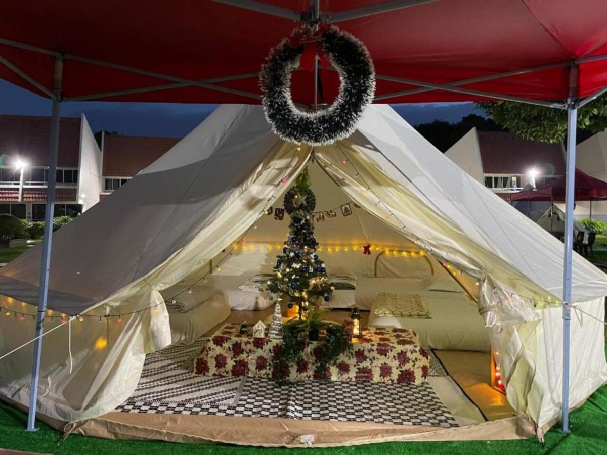 Seaside Glamping@heritage Chalet Singapura