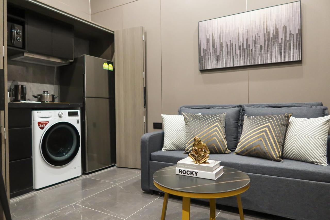 Recharge & Apartemen Singapore