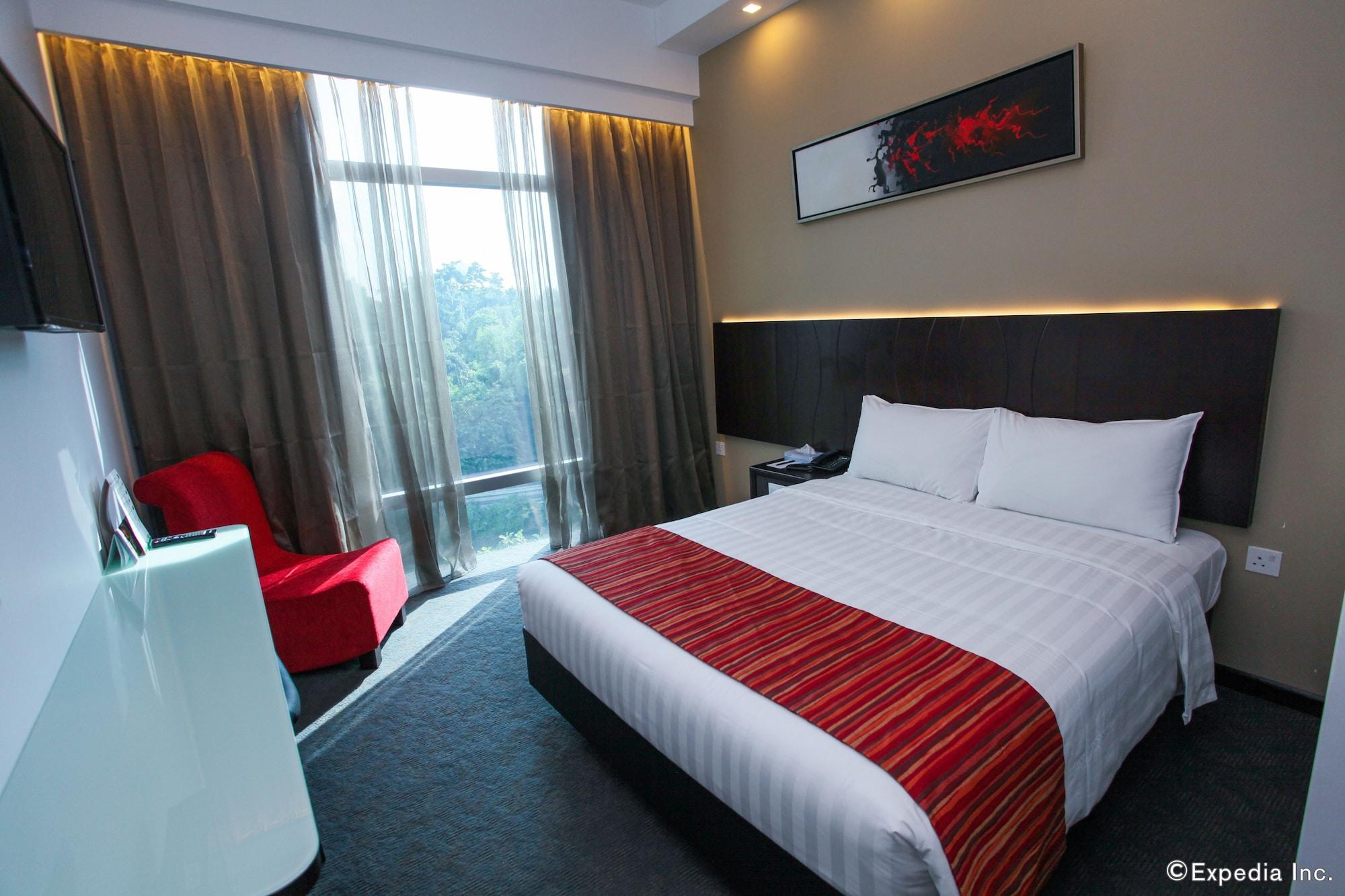 Chancellor@orchard Hotel 3*