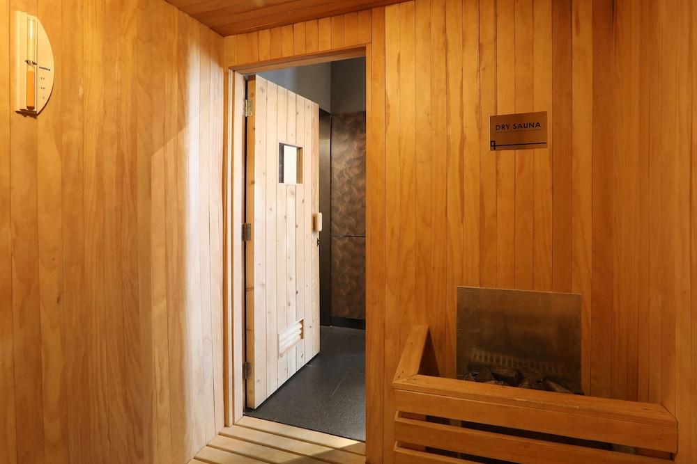 Hotel Quincy By Far East Hospitality (adults Only) 4*