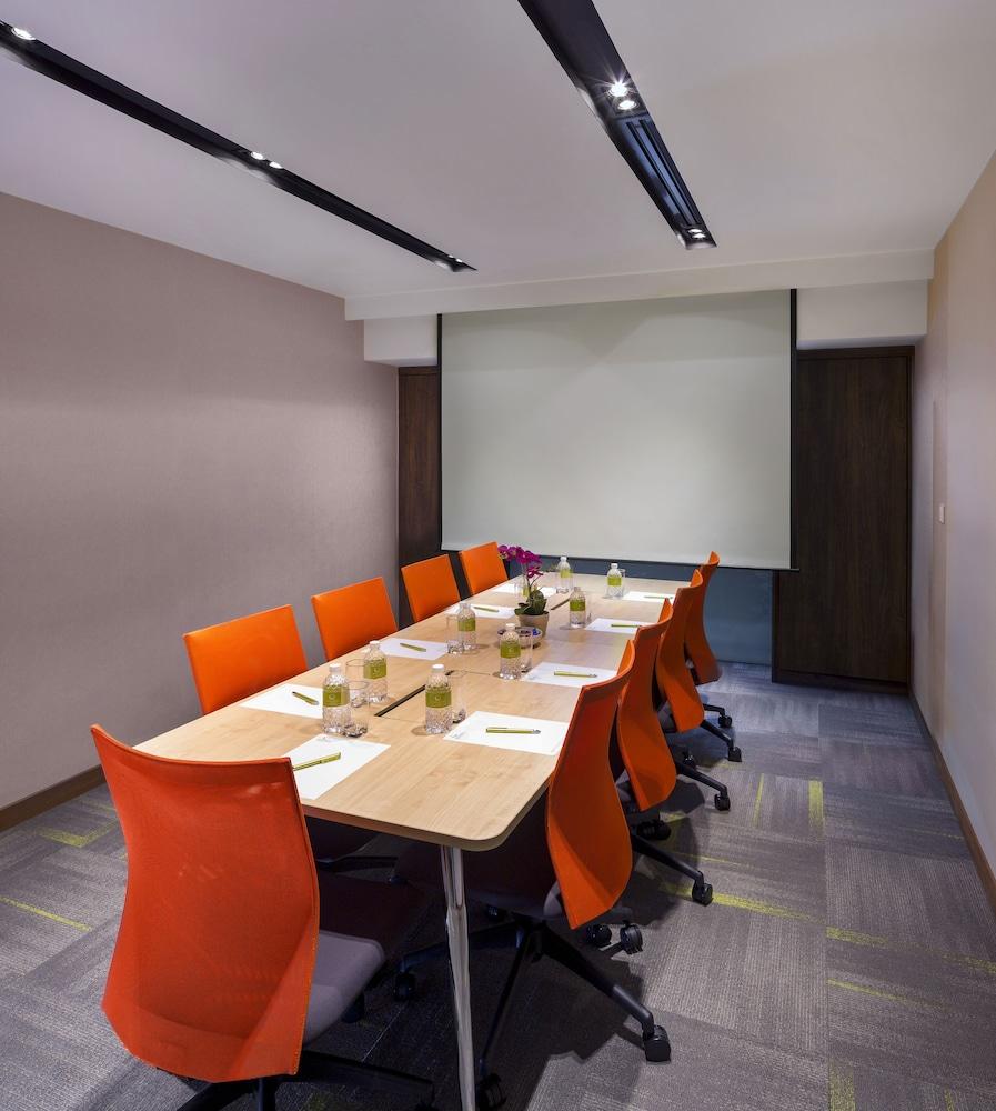 Park Avenue Clemenceau Singapore