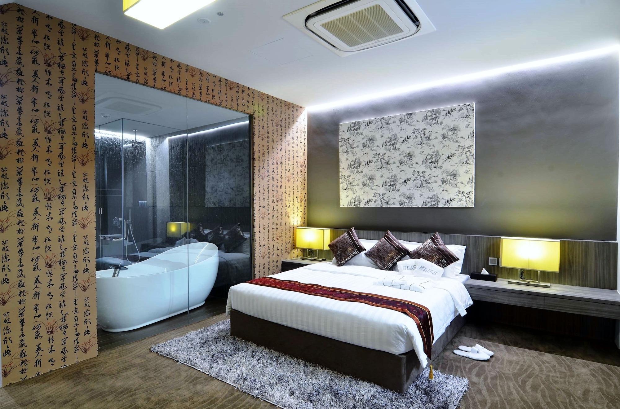 Hotel Bliss Singapore