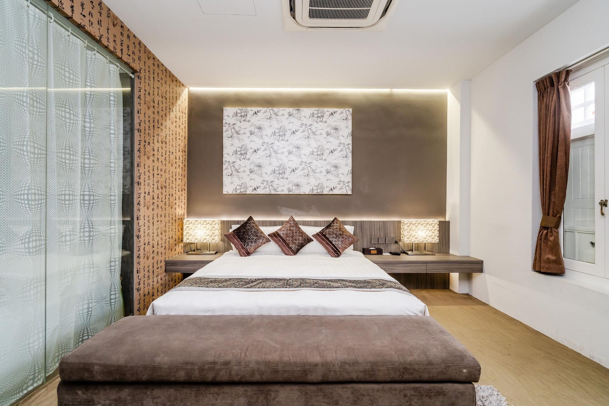 Hotel Bliss