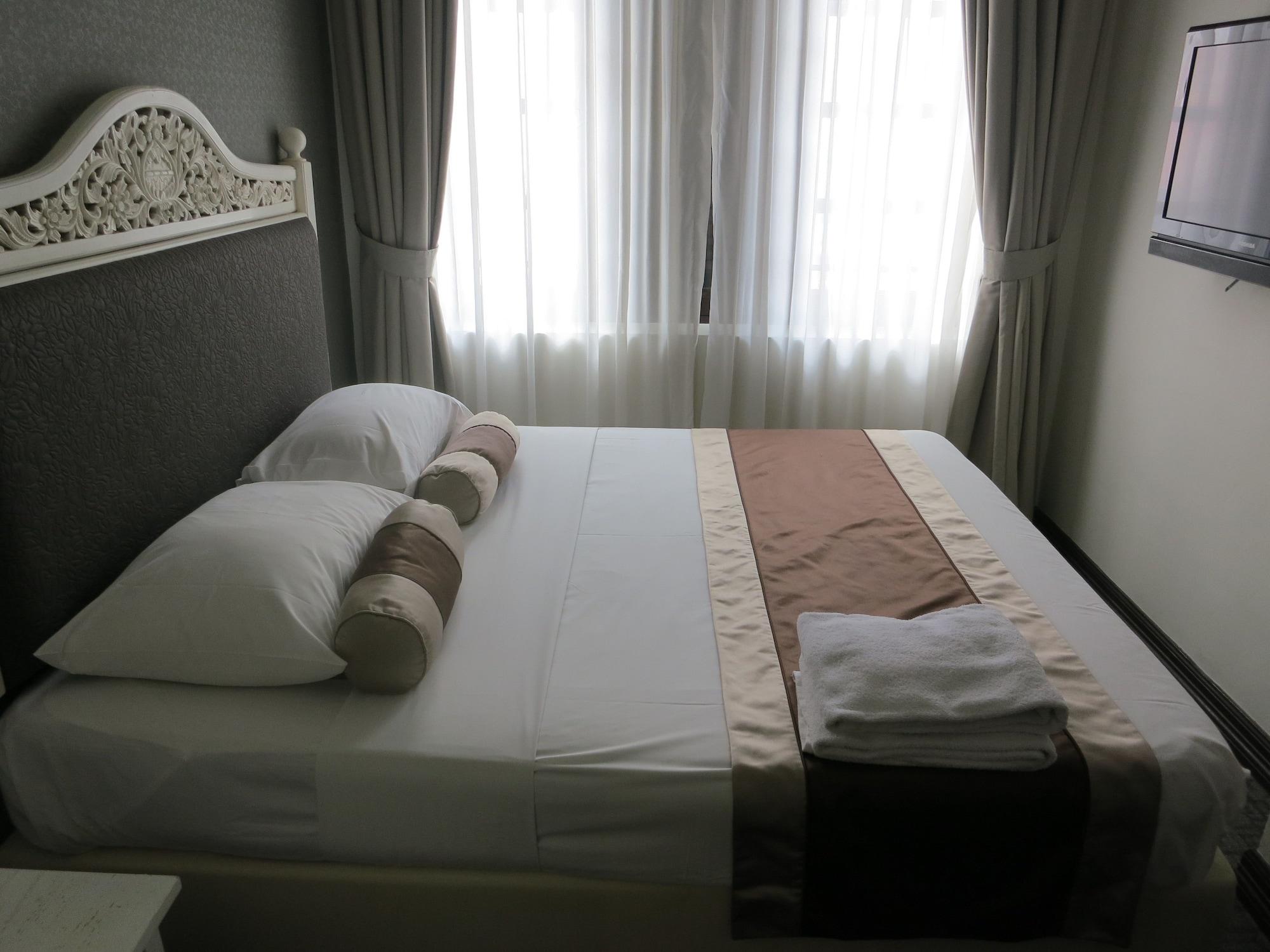 The At Temple Street 3* Singapore
