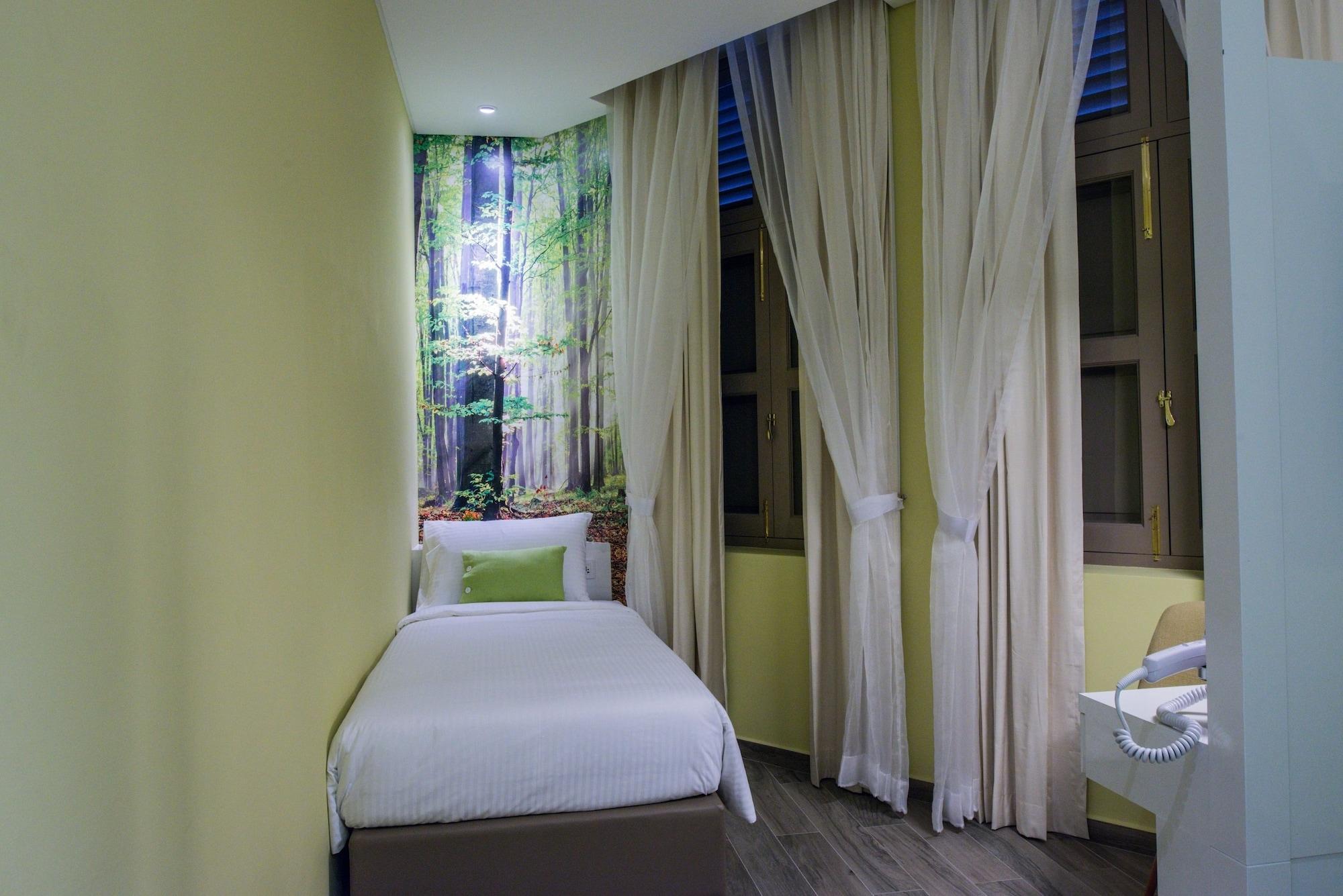 Hotel J8 Singapore